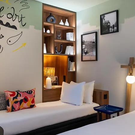 Hotel Les Artistes Parigi
