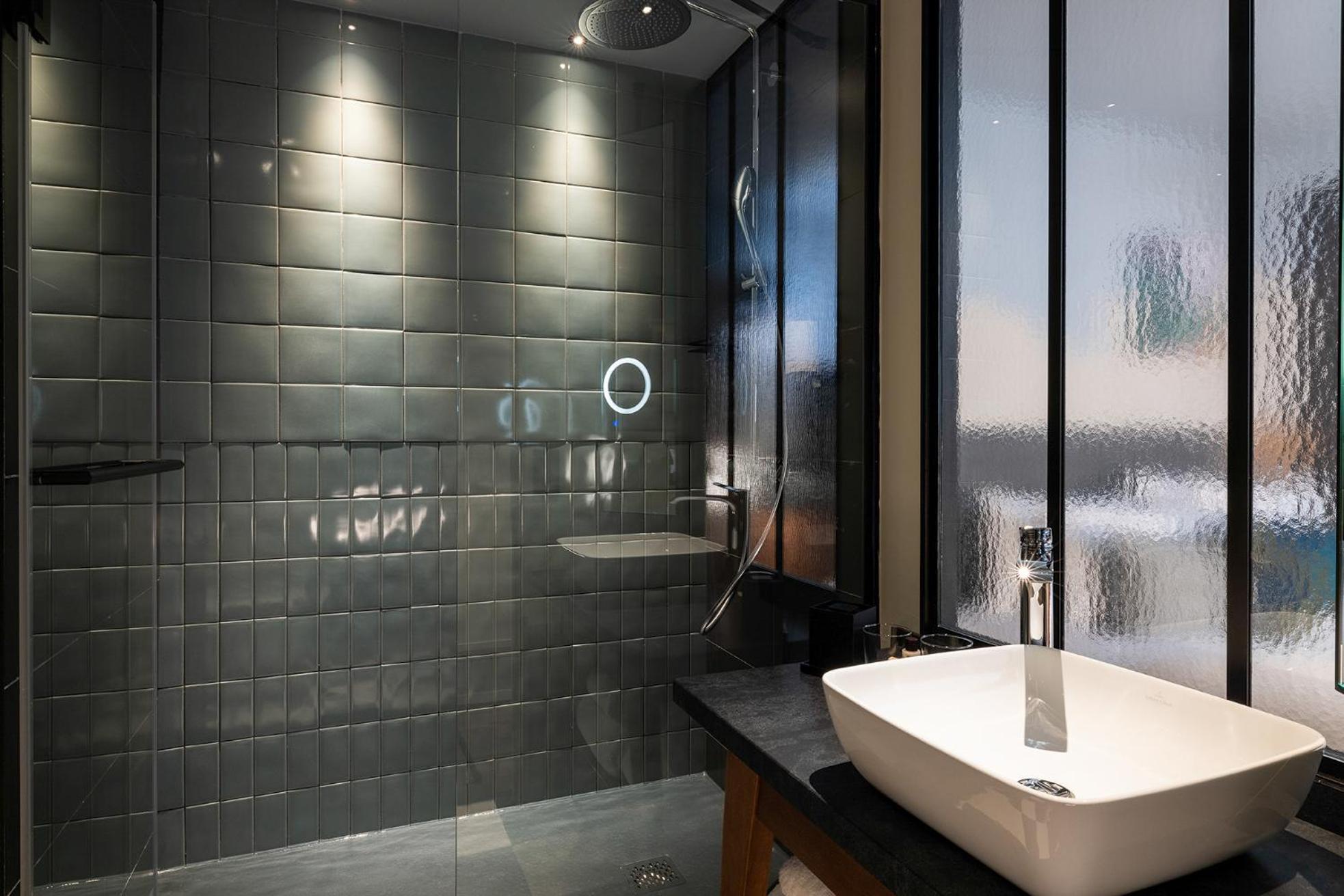 Les Artistes Hotel 4*